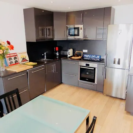 Modern 1 Bedroom Near Eiffel Tower Paris