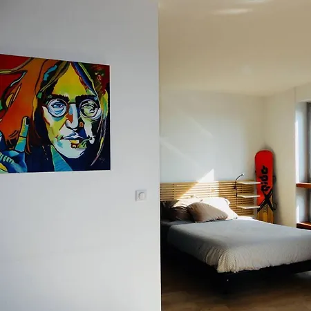 Modern 1 Bedroom Near Eiffel Tower Apartment *